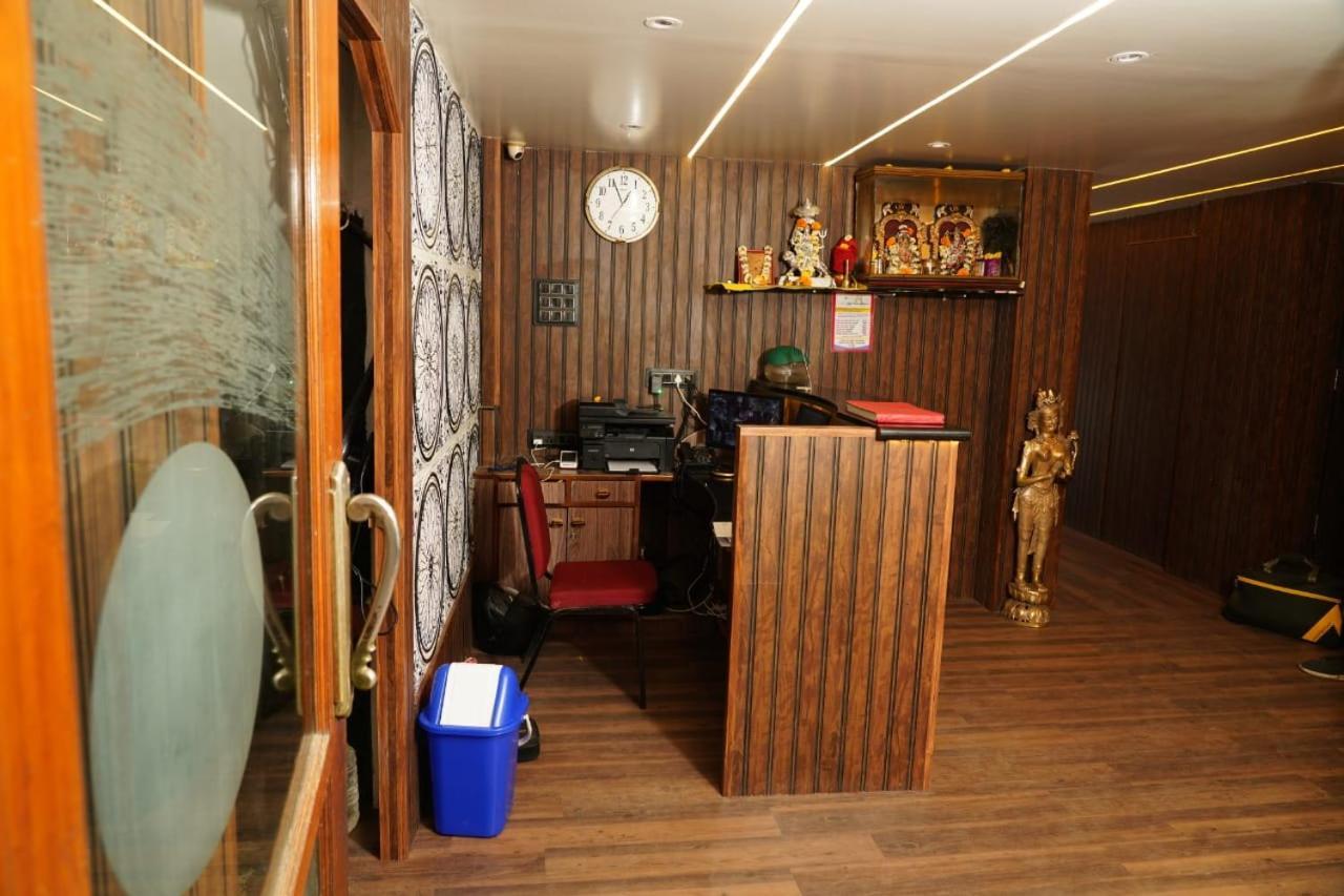 Hotel Padma Krishna Pune Luaran gambar